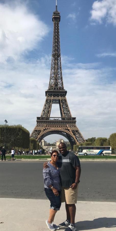Odell And Bev In Paris